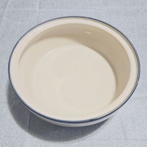 Pfaltzgraff Ocean Breeze Lg. Round Casserole 2 QT Baking Stoneware USA Cream 9"